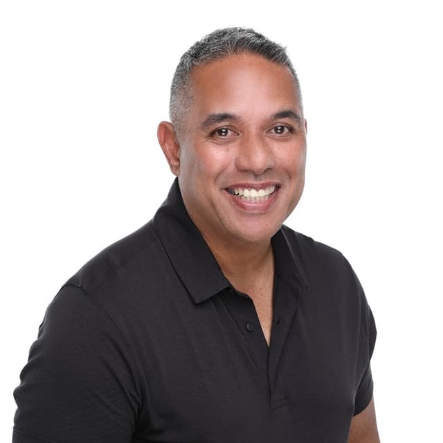 Picture of Glenn Siaumau